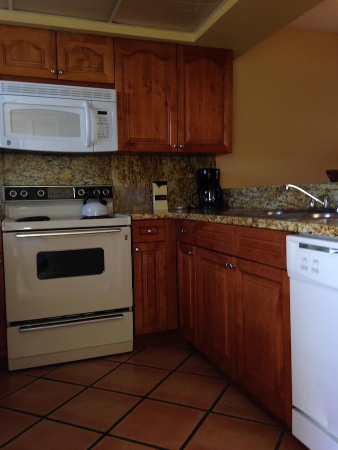 Surfsider Resort - A Timeshare Resort Pompano Beach Room photo